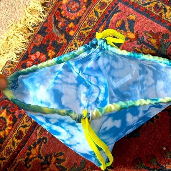 Athleta Girl Tie Dye Drawstring Backpack Bag - Picture 3 of 3